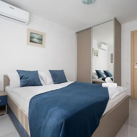 Aurea Apartment *