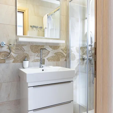 Aurea Apartment *