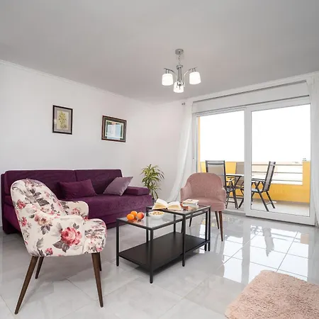 Aurea Apartment Murter