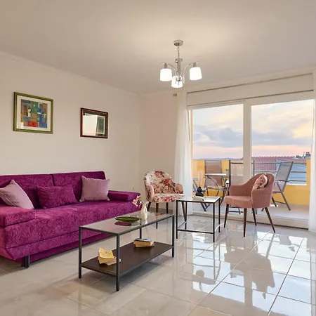 Aurea Apartment Murter